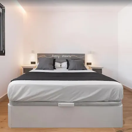 Ona Villa *